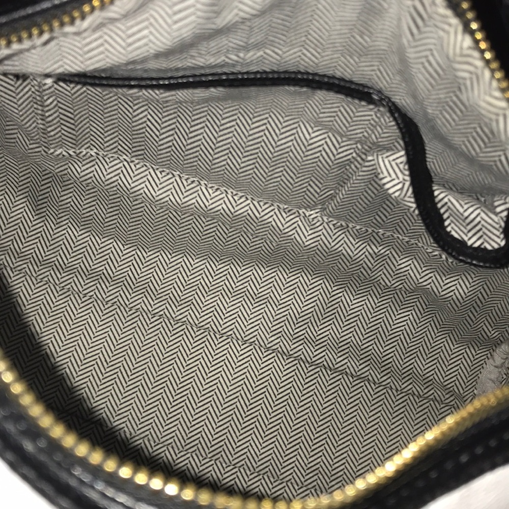 Steve Madden Satchel w/Crossbody Strap & Bracelets - Picture 8 of 8